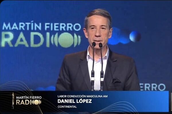 Daniel López recibió el Martín Fierro al Mejor Conductor de Radio AM