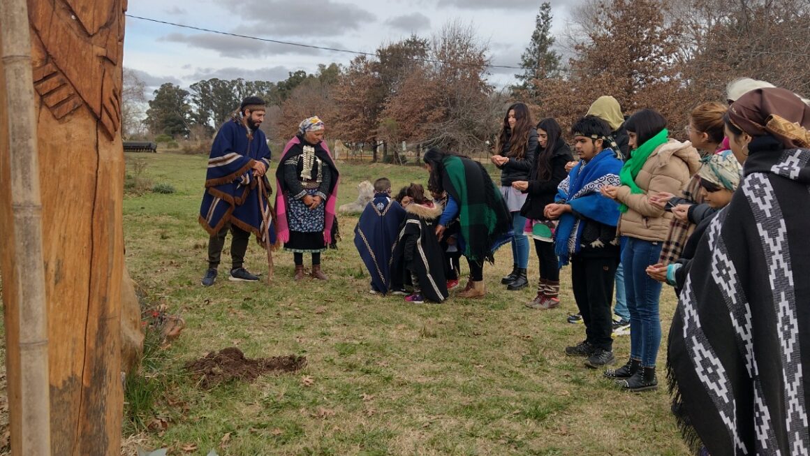 “El 12 de octubre debe ser un día para repensar la convivencia con lo diverso”