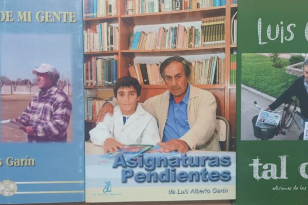 “No uso grabador: escucho y escribo a mano”